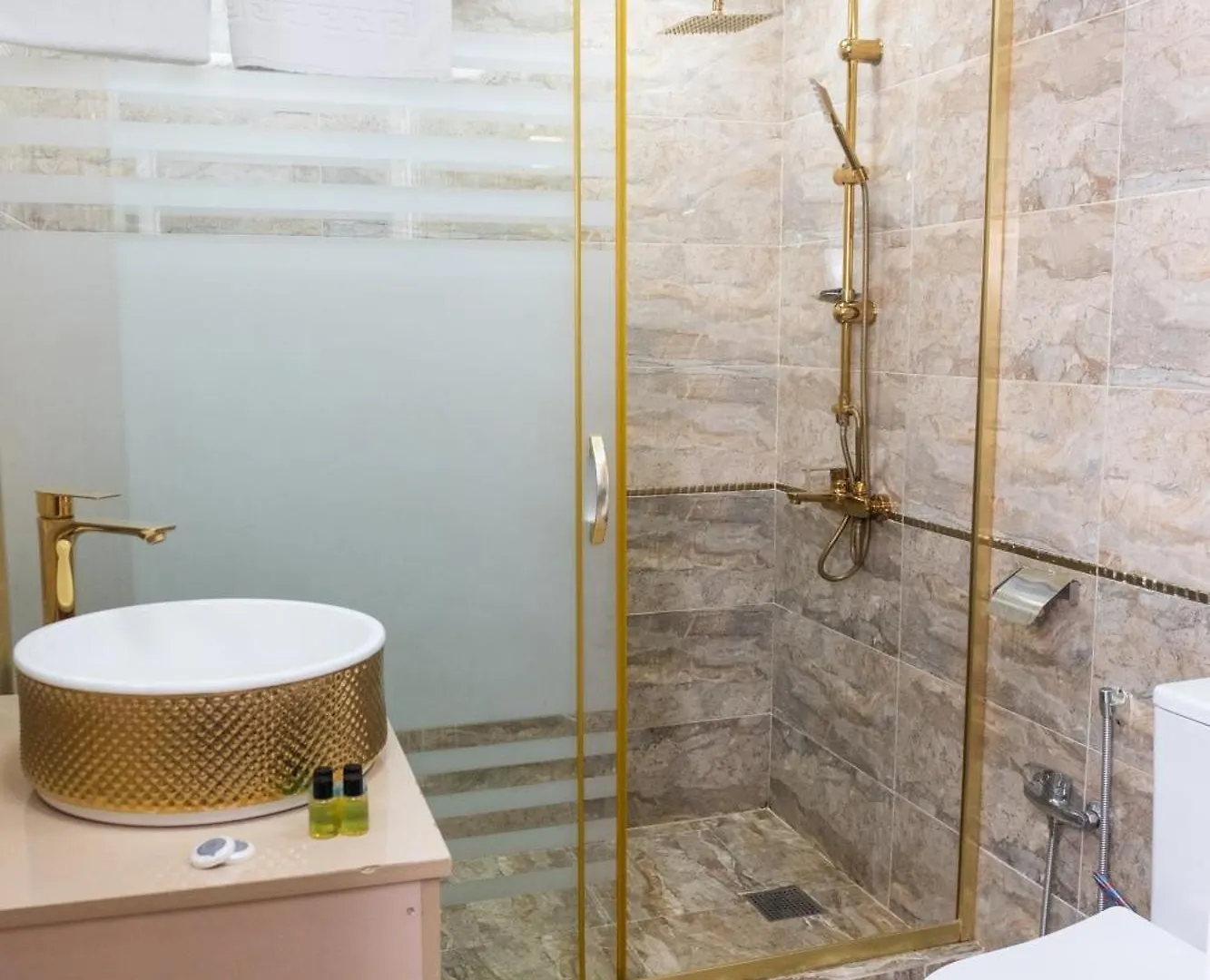 Hotel That Same Mirror Baku